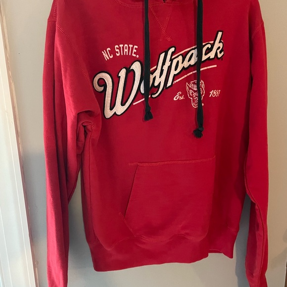 Nc State Wolfpack Hoodie - Picture 3 of 5